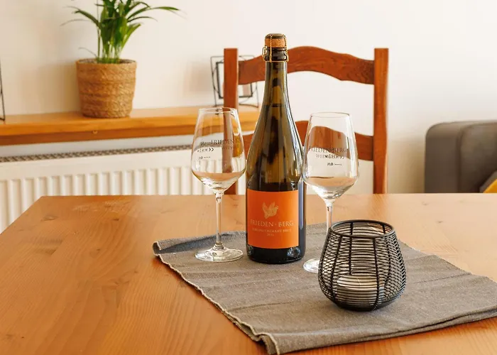 Im Weingut Frieden-berg 아파트 *